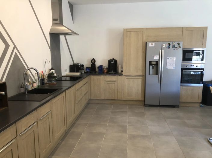 Image No.4-5 Bed House for sale