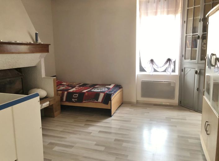 Image No.7-5 Bed House for sale