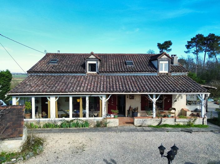 Image No.1-4 Bed House for sale