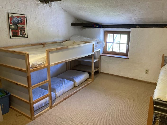 Image No.9-7 Bed House for sale