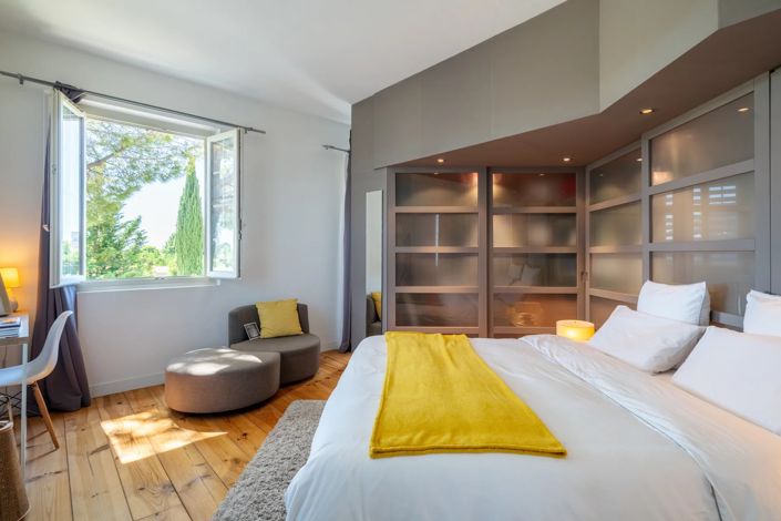 Image No.10-8 Bed House for sale