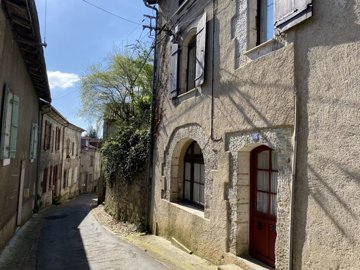 b1384ba5d2bc7d28218005c8df24d675ddb679dd54192