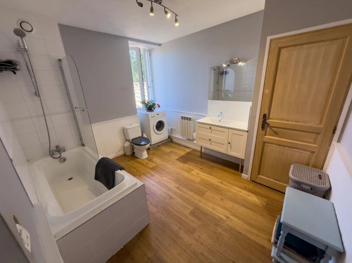 Image No.15-6 Bed House for sale