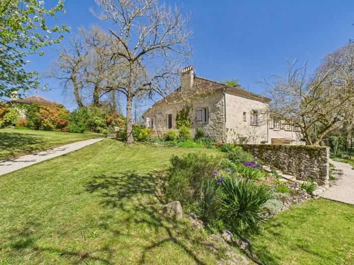 Image No.1-5 Bed House for sale