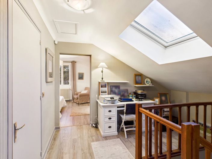 Image No.12-4 Bed House for sale