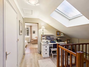 239432884b33d354013cb8e5c4bf6f25a8c97bb206200