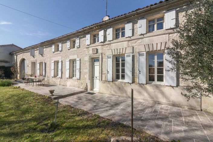 Image No.1-Maison de 4 chambres à vendre à Cognac