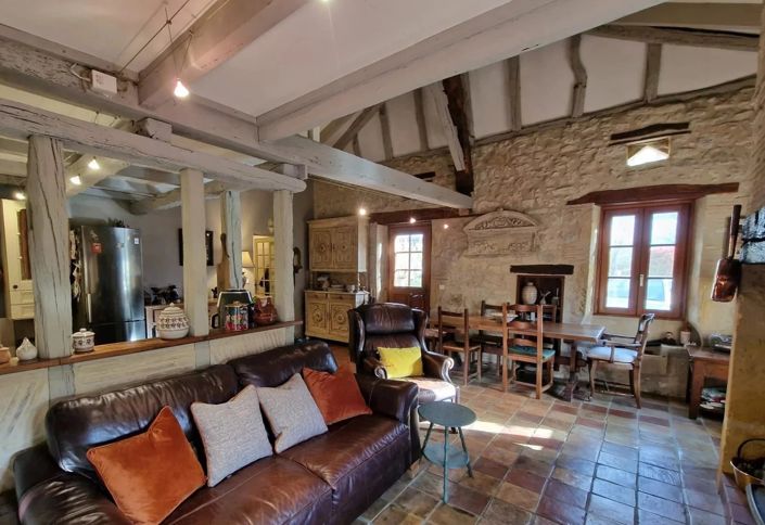 Image No.4-2 Bed House for sale