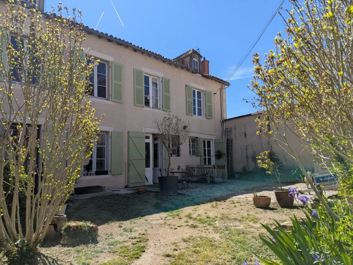 Image No.1-Maison de 6 chambres à vendre à Montmorillon