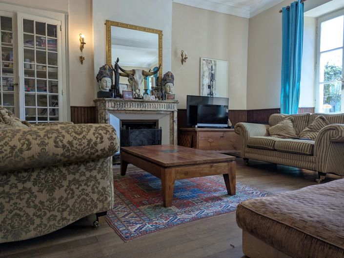Image No.3-6 Bed House for sale