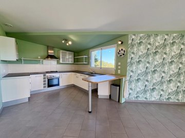 f1b47ed69aff655c6b45edef43652f7eed812cbdb8395