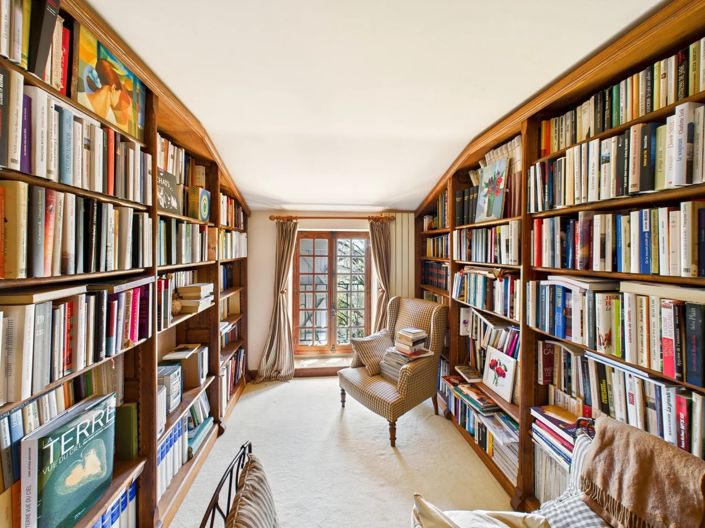 Image No.6-4 Bed House for sale