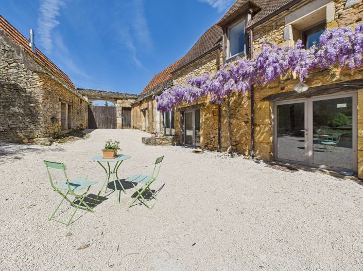 Image No.1-5 Bed House for sale