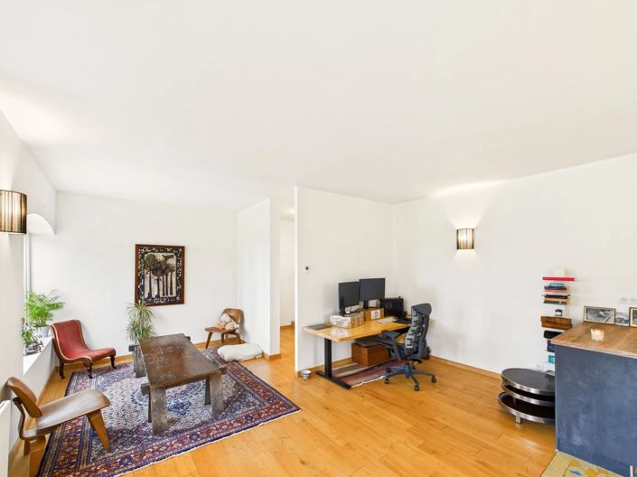 Image No.12-8 Bed House for sale