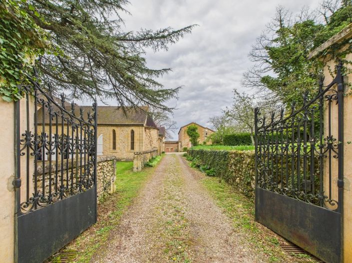 Image No.15-8 Bed House for sale