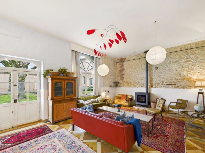 Image No.3-8 Bed House for sale