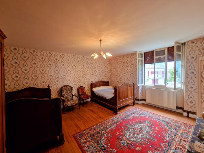 Image No.8-9 Bed House for sale