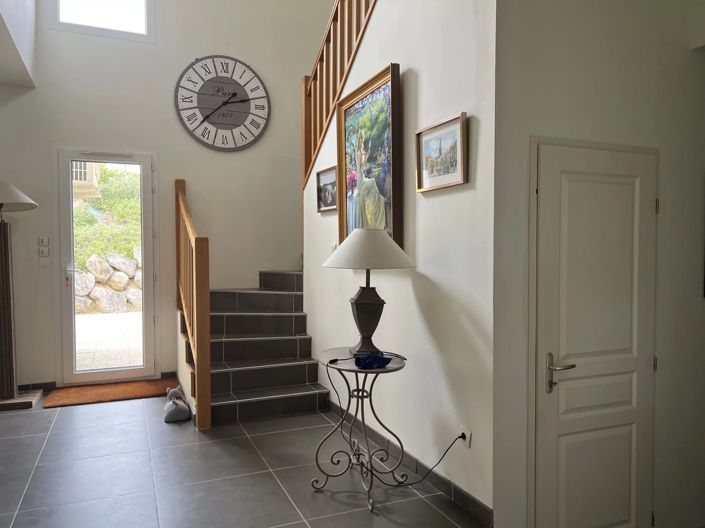 Image No.12-5 Bed House for sale