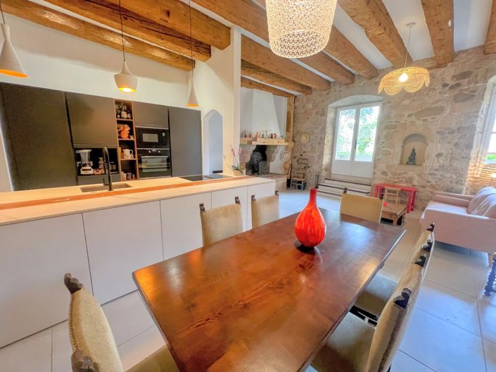 Image No.14-7 Bed House for sale