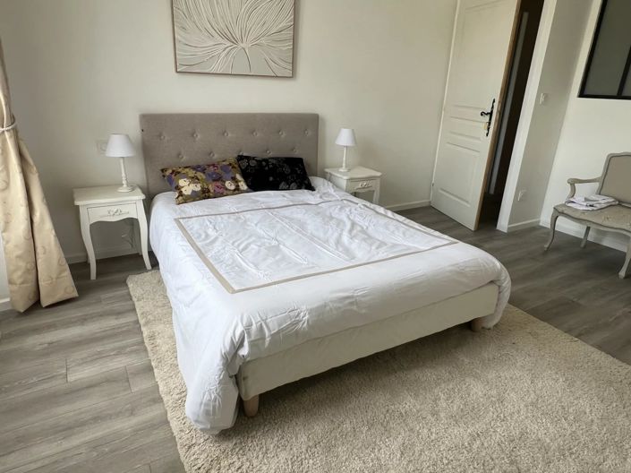 Image No.4-7 Bed House for sale