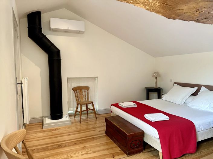 Image No.7-4 Bed Village House for sale