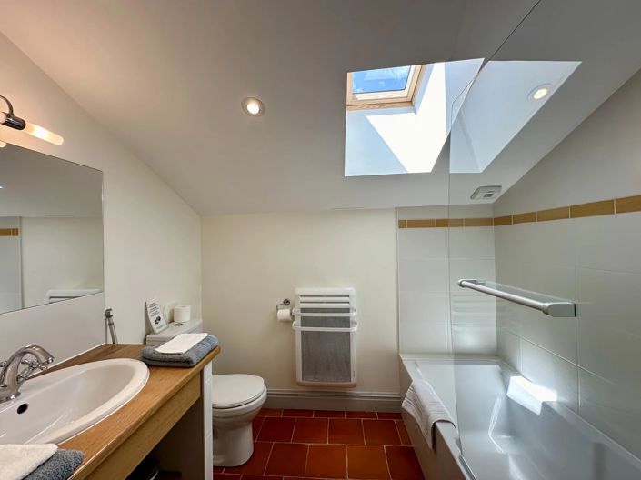 Image No.8-4 Bed Village House for sale