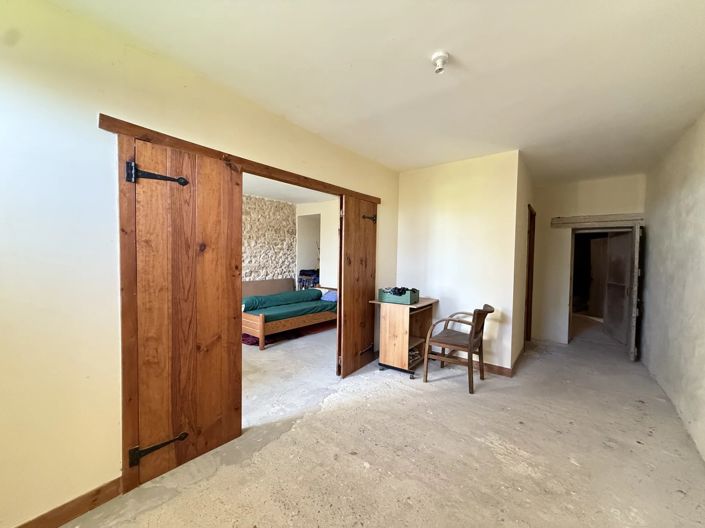 Image No.4-2 Bed House for sale