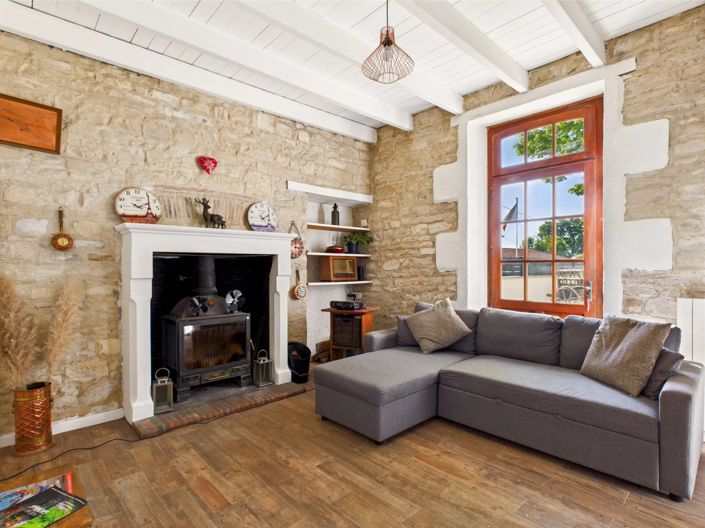 Image No.2-Maison de 4 chambres à vendre à Les Gours