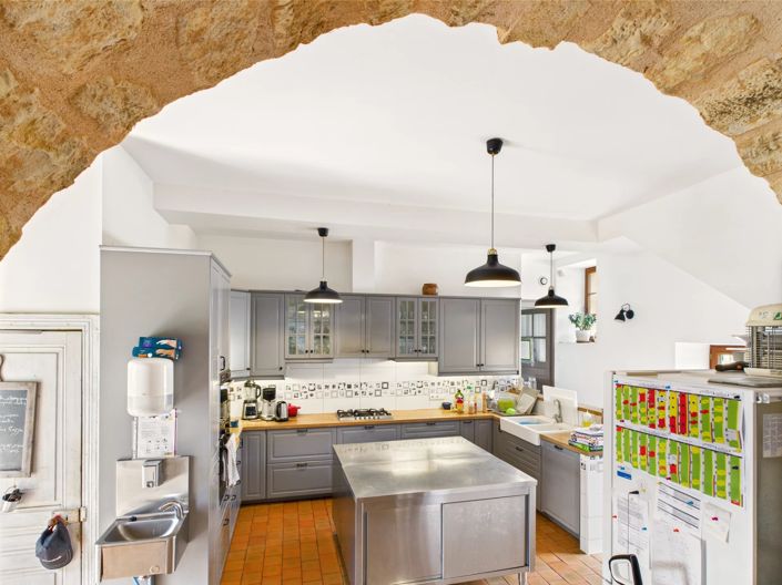 Image No.5-11 Bed House for sale