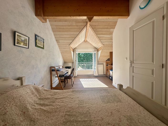 Image No.12-5 Bed House for sale