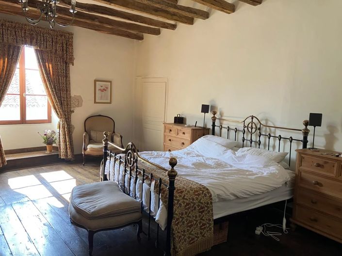 Image No.5-2 Bed House for sale