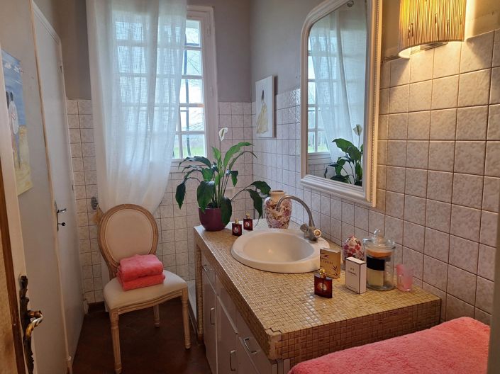 Image No.10-4 Bed House for sale