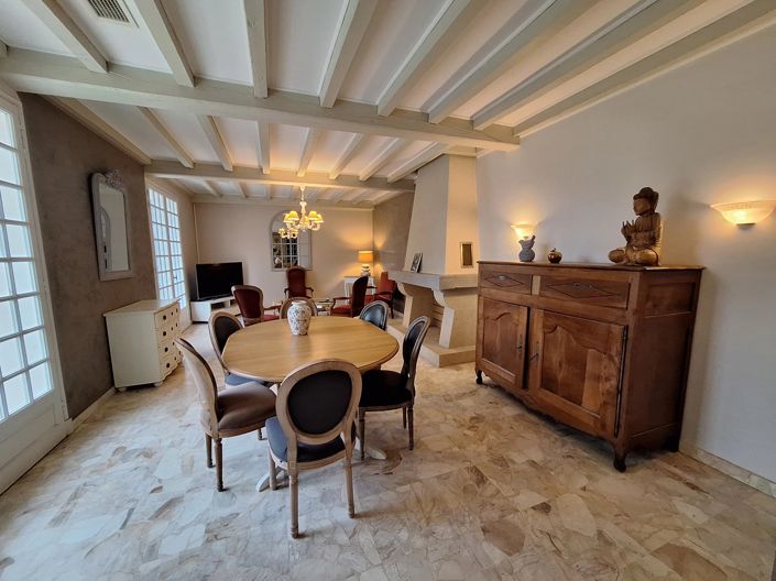 Image No.3-4 Bed House for sale