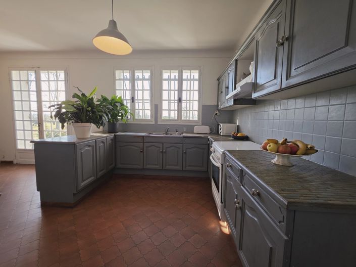 Image No.6-4 Bed House for sale