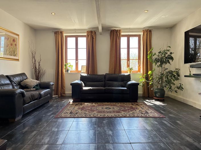 Image No.5-Maison de 5 chambres à vendre à Rouzède