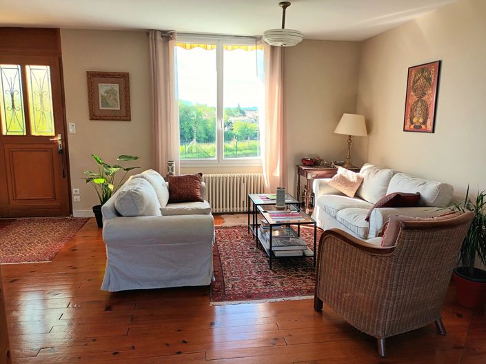 Image No.1-2 Bed House for sale