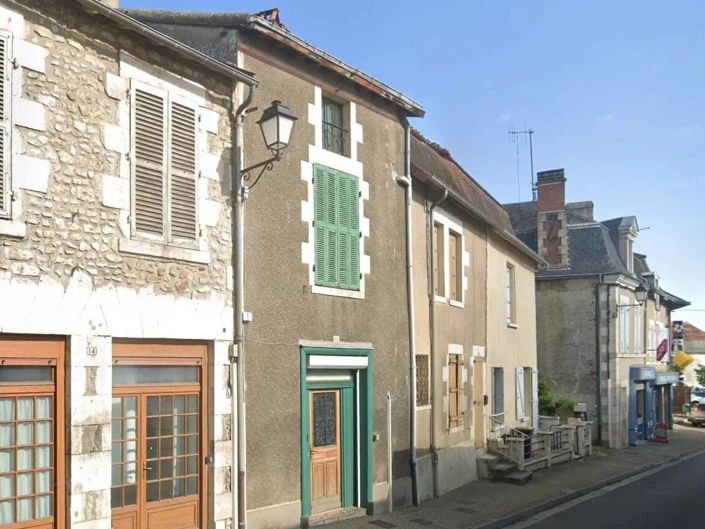 Image No.1-Maison de 3 chambres à vendre à Saint-Savin