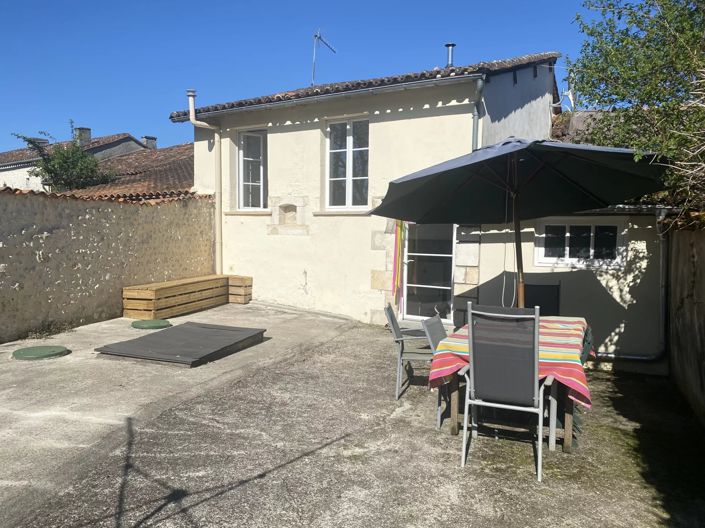 Image No.15-3 Bed Village House for sale