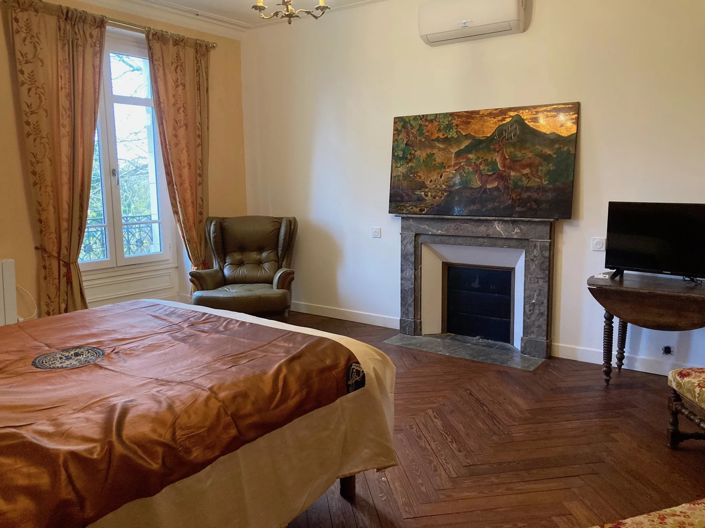 Image No.9-11 Bed House for sale