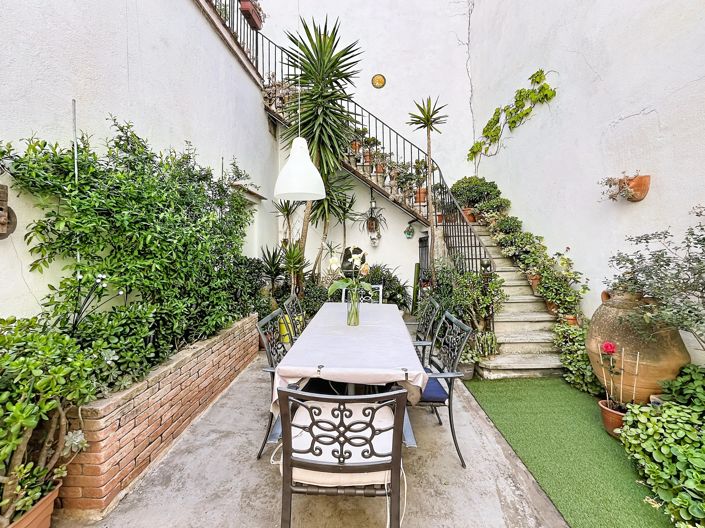 Image No.4-7 Bed House for sale