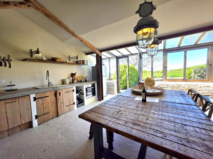 Image No.11-11 Bed House for sale