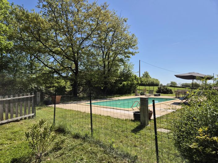 Image No.2-6 Bed House for sale