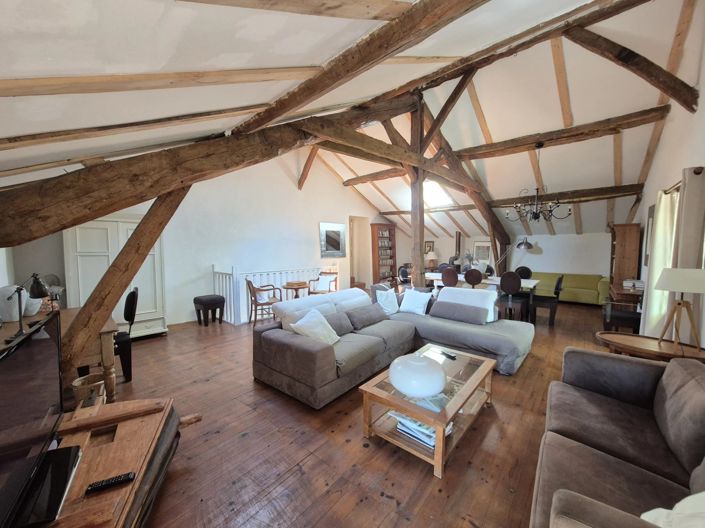 Image No.5-6 Bed House for sale