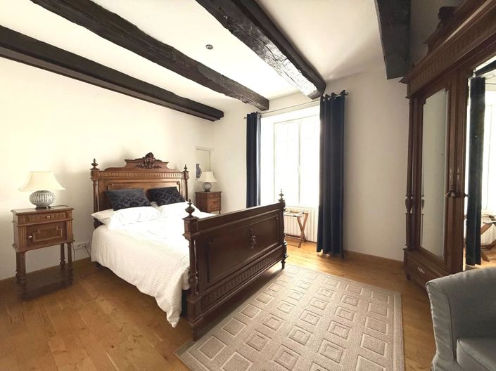 Image No.9-5 Bed House for sale