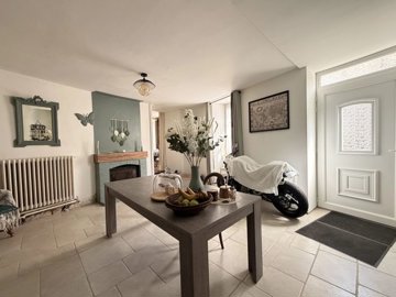 c36df78d35dfe7e9a74e3384001082c7e7e2905ebd409