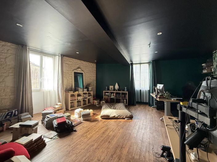 Image No.9-3 Bed House for sale