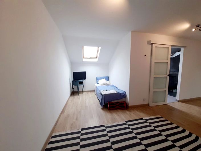 Image No.15-8 Bed House for sale