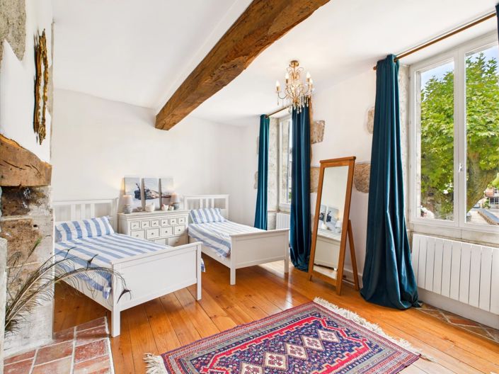 Image No.7-4 Bed Village House for sale
