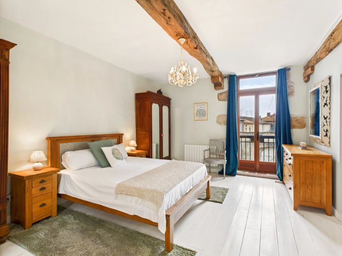 Image No.8-4 Bed Village House for sale