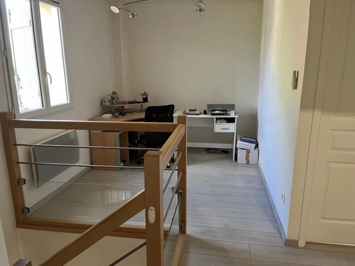 Image No.13-3 Bed House for sale